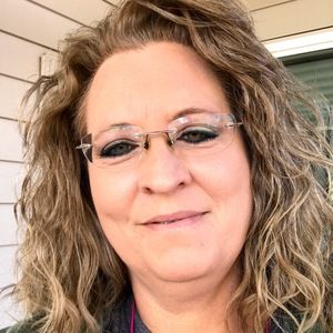 Meet your Posher, Cynthia